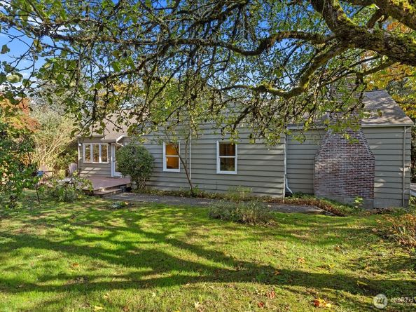 11307 24th Avenue NE, Seattle WA 98125