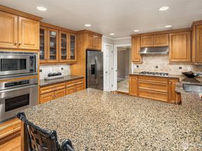 1728 Bellevue Way NE, Bellevue WA 98004