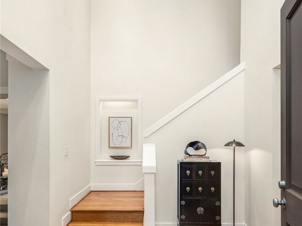 1728 Bellevue Way NE, Bellevue WA 98004