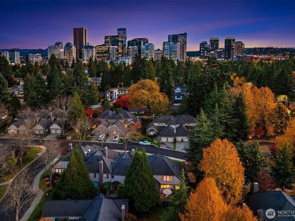 1728 Bellevue Way NE, Bellevue WA 98004