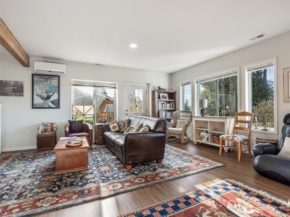 6716 Skipley Rd, Snohomish WA 98290