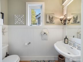 6716 Skipley Rd, Snohomish WA 98290
