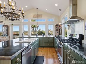 6716 Skipley Rd, Snohomish WA 98290