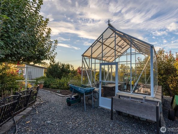 6716 Skipley Rd, Snohomish WA 98290