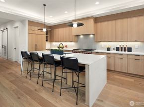 1249 NE 94th Street, Seattle WA 98115
