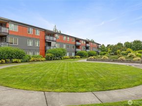 7021 Sand Point Way B204, Seattle WA 98115