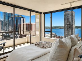 2201 3rd Avenue 2003, Seattle WA 98121