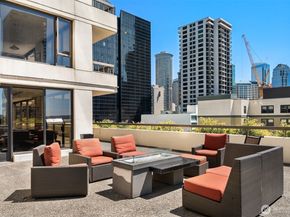 2201 3rd Avenue 2003, Seattle WA 98121