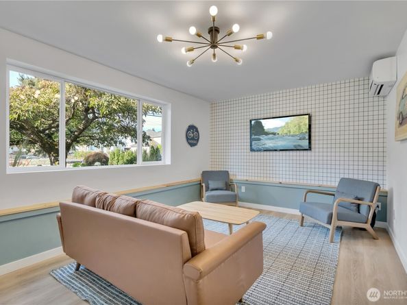2310 Aberdeen Avenue NE, Renton WA 98056
