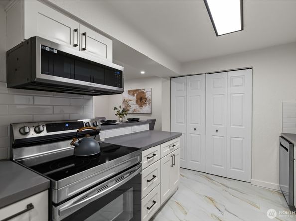 9474 Redmond-Woodinville Road A108, Redmond WA 98052