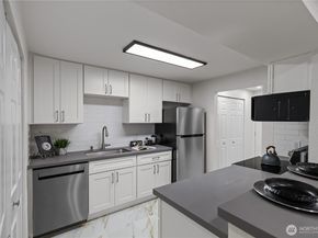 9474 Redmond-Woodinville Road A108, Redmond WA 98052
