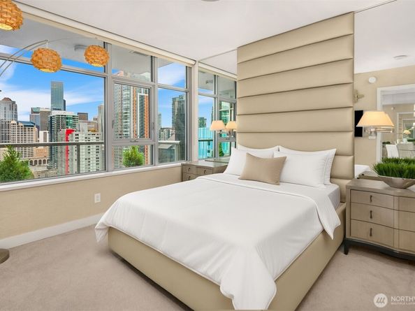 588 Bell St 2405S, Seattle WA 98121