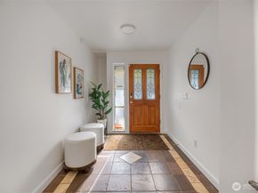 2708 NE 98th Street, Seattle WA 98115