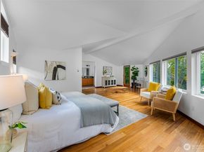 2708 NE 98th Street, Seattle WA 98115