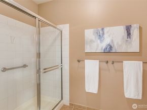 5500 Harbour Pointe Boulevard B202, Mukilteo WA 98275