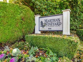 5500 Harbour Pointe Boulevard B202, Mukilteo WA 98275