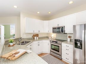 5500 Harbour Pointe Boulevard B202, Mukilteo WA 98275