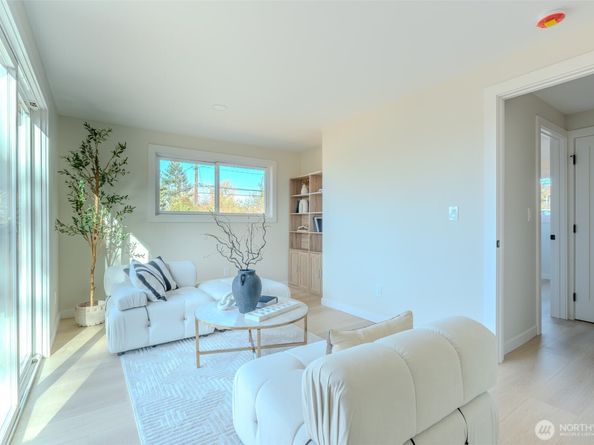 16425 Benson Road S, Renton WA 98055