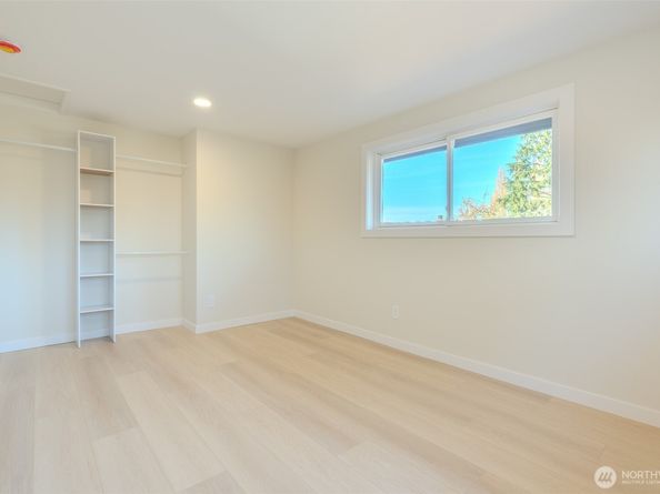 16425 Benson Road S, Renton WA 98055