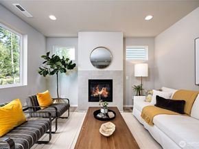 278 NE Shadowhawk Lane, Bremerton WA 98311