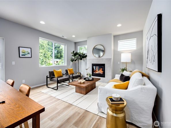 278 NE Shadowhawk Lane, Bremerton WA 98311