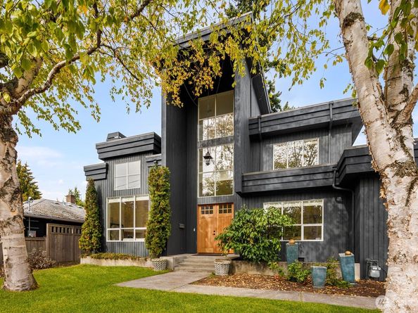 4922 SW Hudson Street, Seattle WA 98116