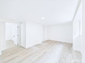 305 Meadow Avenue N, Renton WA 98057