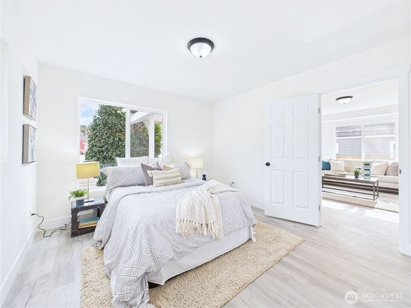 305 Meadow Avenue N, Renton WA 98057