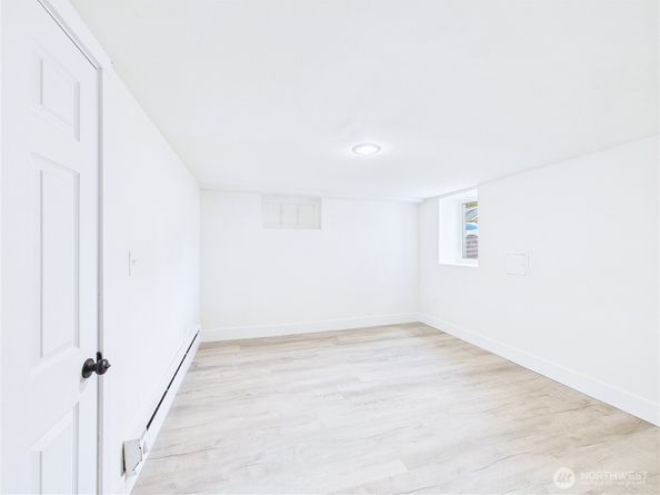 305 Meadow Avenue N, Renton WA 98057