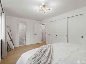 13652 99th Avenue NE, Kirkland WA 98034