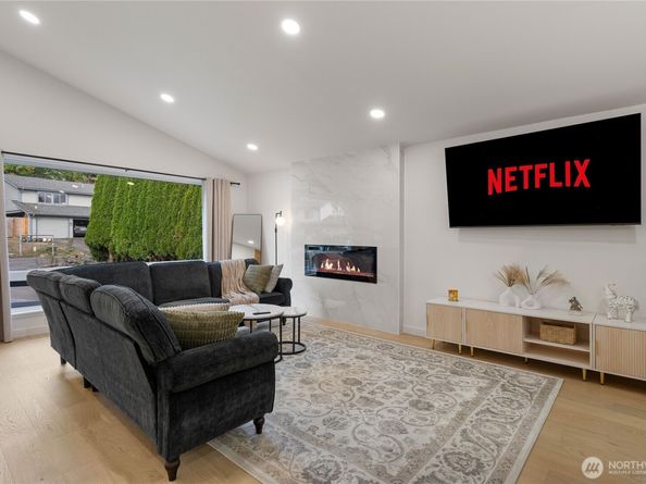 13652 99th Avenue NE, Kirkland WA 98034