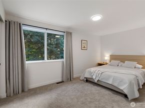 13652 99th Avenue NE, Kirkland WA 98034