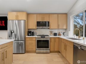 13652 99th Avenue NE, Kirkland WA 98034