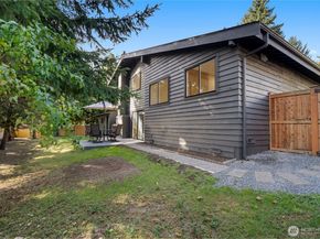 13652 99th Avenue NE, Kirkland WA 98034