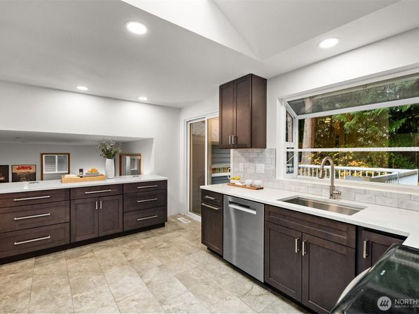 10526 181st Avenue NE, Redmond WA 98052