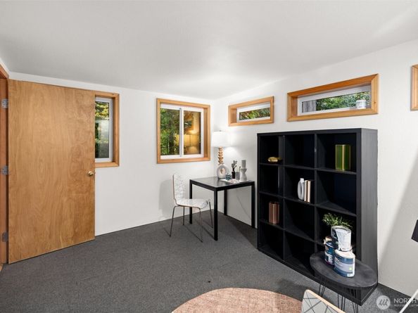 10526 181st Avenue NE, Redmond WA 98052