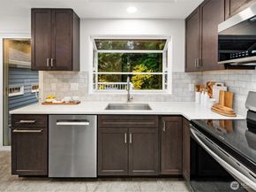 10526 181st Avenue NE, Redmond WA 98052