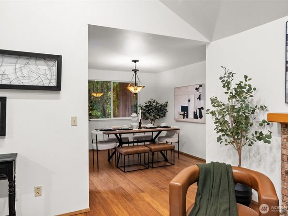 10526 181st Avenue NE, Redmond WA 98052