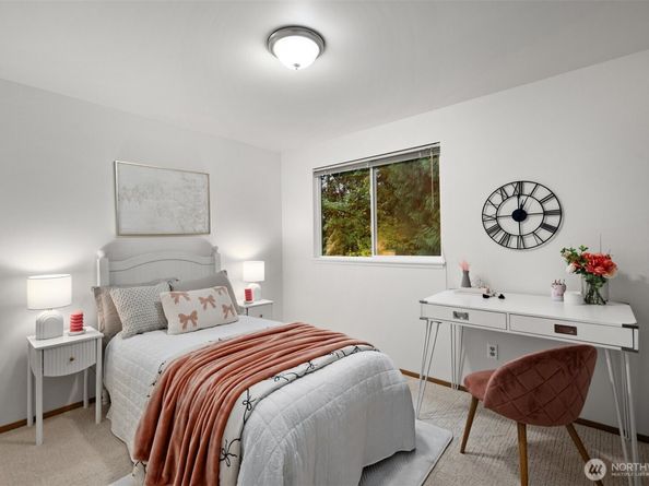 10526 181st Avenue NE, Redmond WA 98052