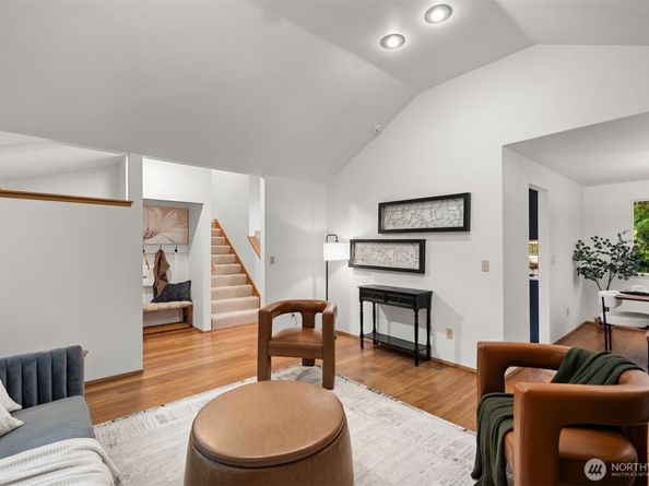 10526 181st Avenue NE, Redmond WA 98052