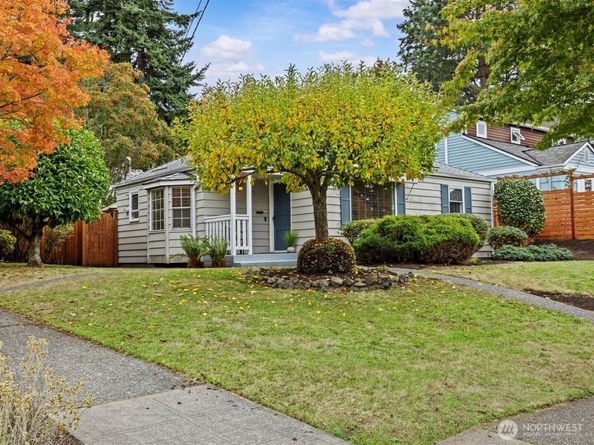 3420 32nd Avenue W, Seattle WA 98199