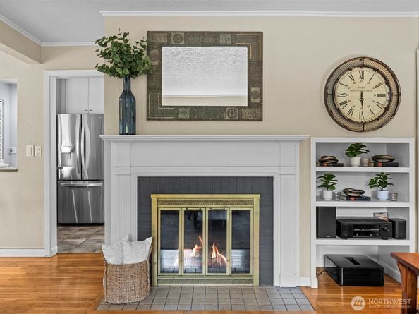 3420 32nd Avenue W, Seattle WA 98199