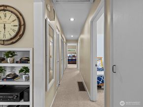 3420 32nd Avenue W, Seattle WA 98199
