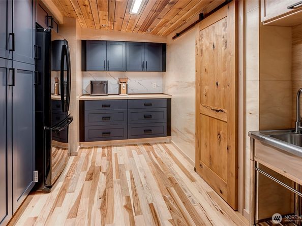 24123 7th Avenue W, Bothell WA 98021