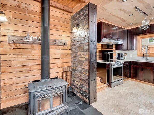 24123 7th Avenue W, Bothell WA 98021