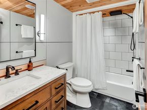 24123 7th Avenue W, Bothell WA 98021