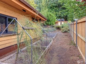 24123 7th Avenue W, Bothell WA 98021