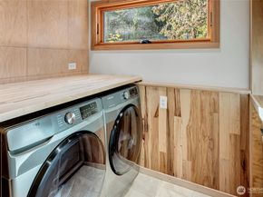 24123 7th Avenue W, Bothell WA 98021