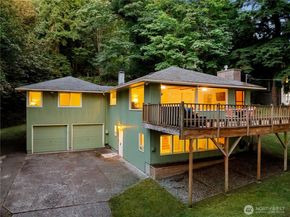 2008 E Lake Sammamish Parkway NE, Sammamish WA 98074