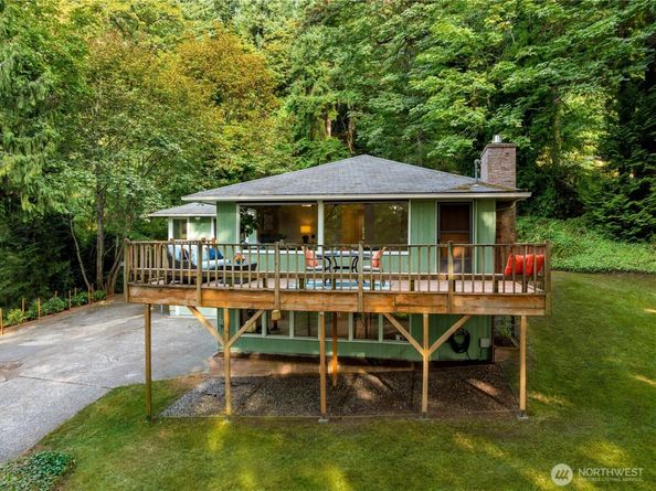 2008 E Lake Sammamish Parkway NE, Sammamish WA 98074